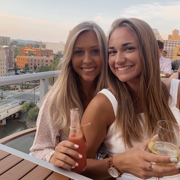 Meet your Posher, Kylie - Picture 4 of 8